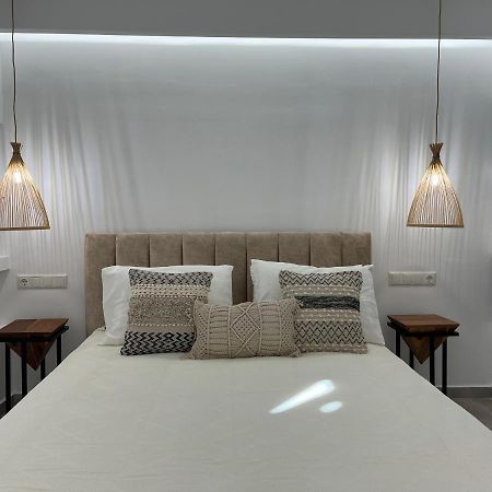 Aleria Central Apartments Naxos City エクステリア 写真