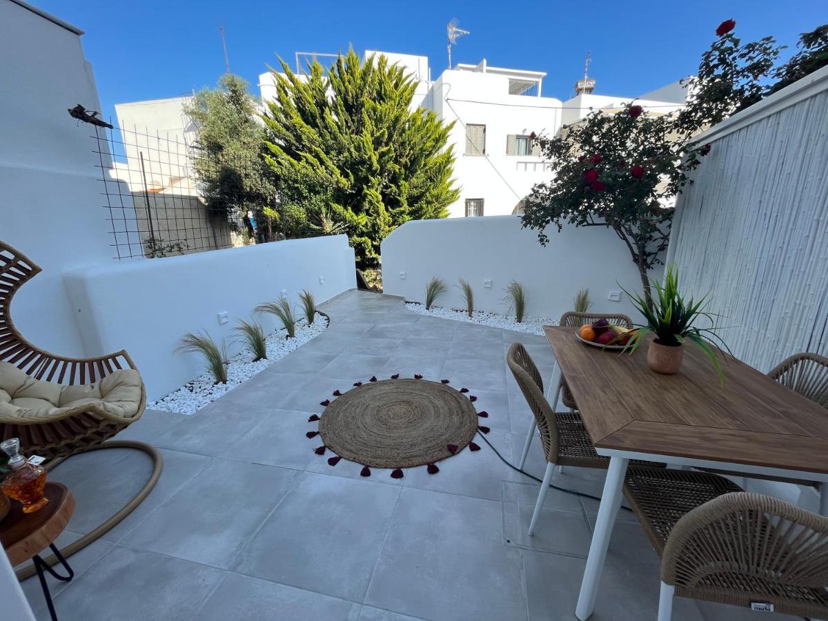 Aleria Central Apartments Naxos City エクステリア 写真