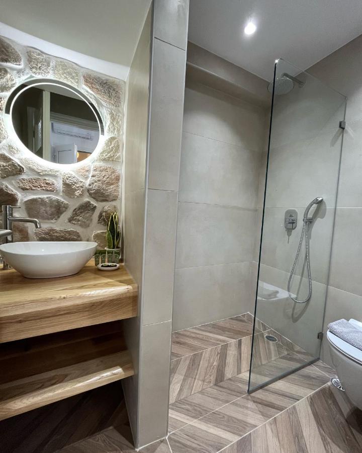 Aleria Central Apartments Naxos City エクステリア 写真